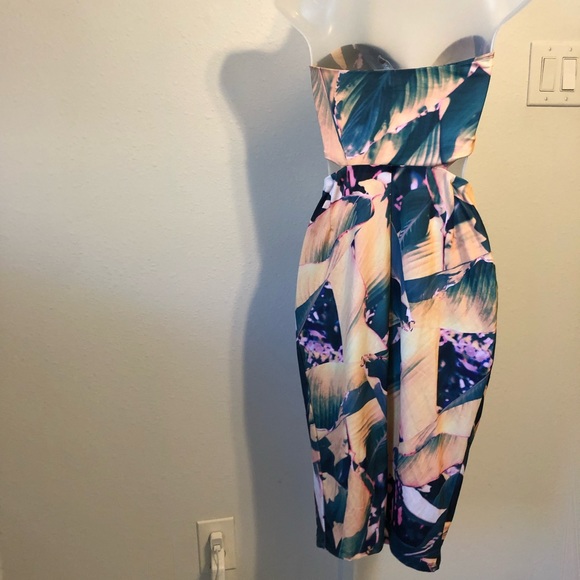 ABSTRACT PRINT STRAPLESS PARTY DRESS ASOS - Picture 4 of 4